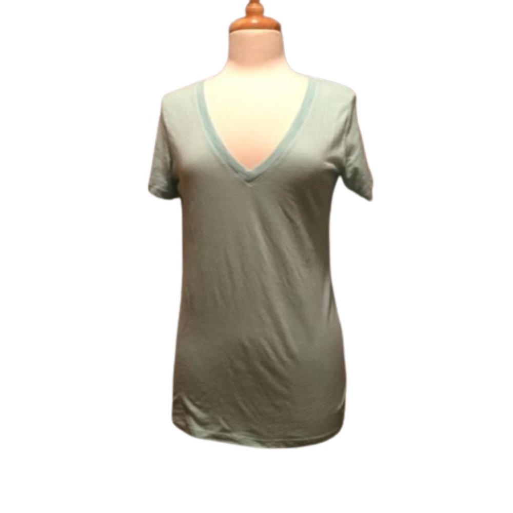 Victoria Secrets PINK. Tee. L